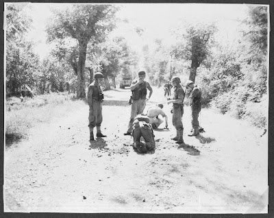 Berbagai foto semasa Perang Kemerdekaan dari koleksi tentara Belanda bernama Bob van Dijk (18) 11 88106